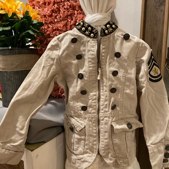 Los Angeles GUESS - Picture 4 of 5